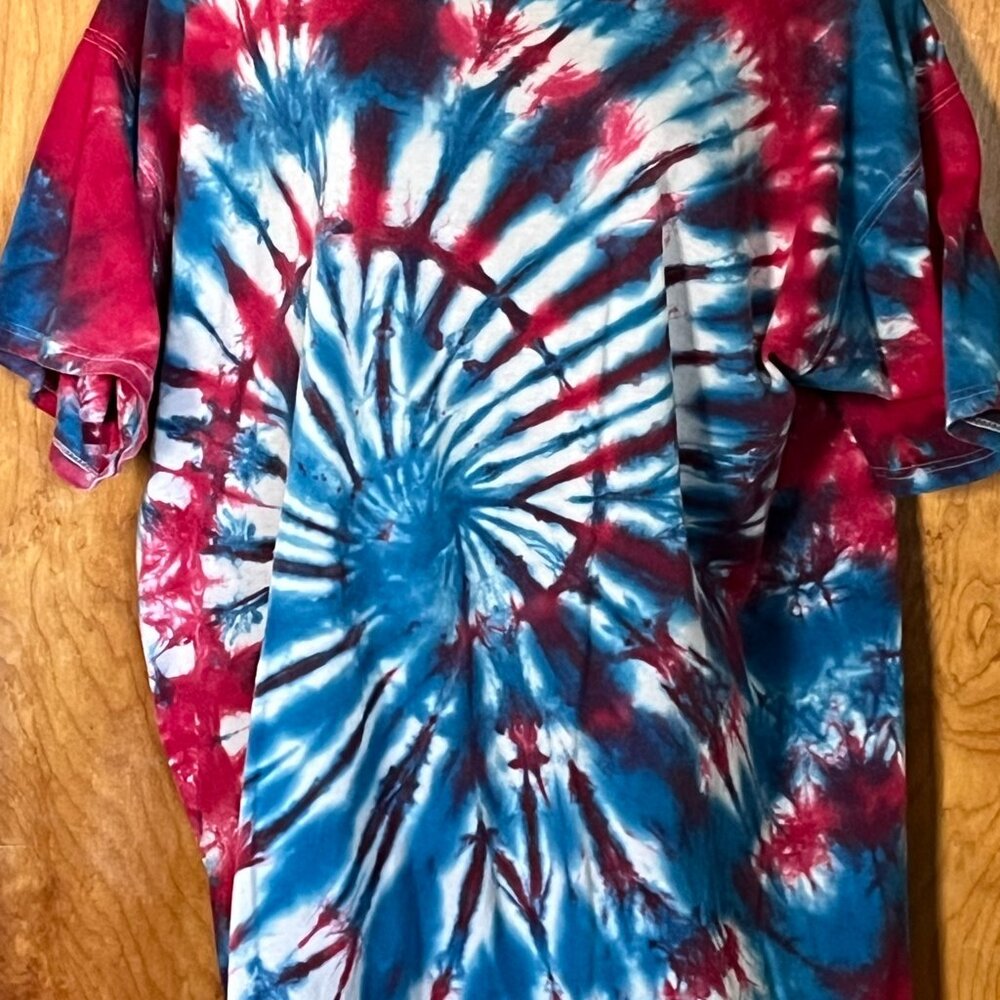 Fruit of the Loom Tie Dye T-shirt - Red, White, Blue - Unisex - XL - Picture 2 of 4